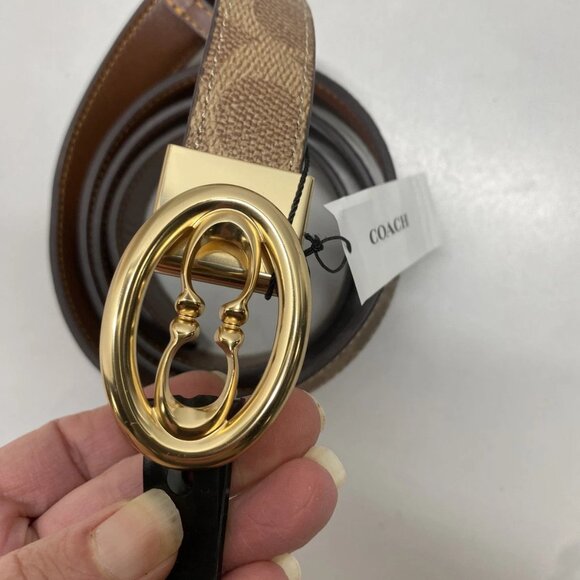 Coach Signature Buckle Cut-to-Size Belt – One Size (NWT) - Picture 2 of 9